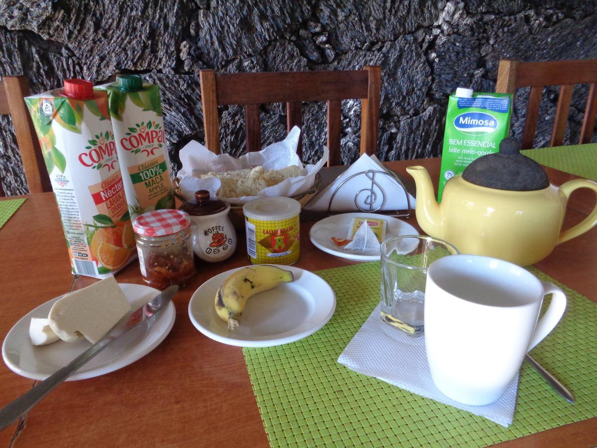 Bed and Breakfast Pensao Casa Jose Doce Portela Exterior foto